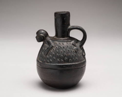 Vessel with Spout